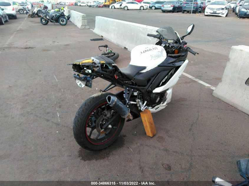 2019 YAMAHA YZFR3 A MH3RH18Y5KK002044