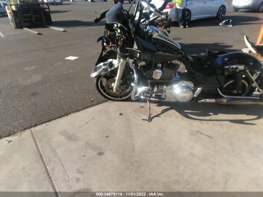 2011 HARLEY-DAVIDSON FLTRX 1HD1KHM32BB647006