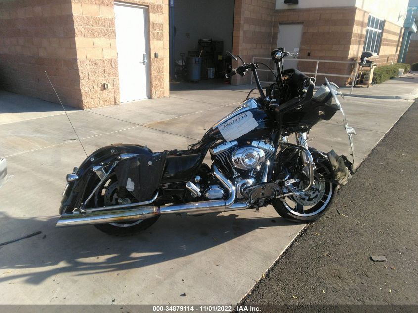 2011 HARLEY-DAVIDSON FLTRX 1HD1KHM32BB647006