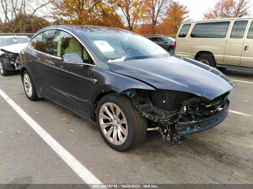 5YJXCAE27HF074888 TESLA MODEL X 90D/75D/100D 2017