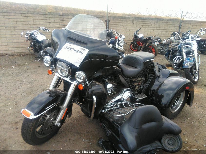 2014 HARLEY-DAVIDSON FLHTCUTG TRI GLIDE ULTRA 1HD1MAL32EB854244