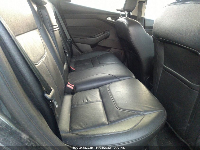 2016 FORD FOCUS TITANIUM 1FADP3N22GL239573