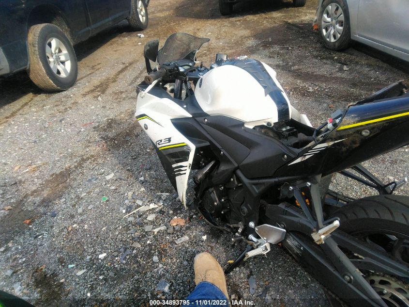 2017 YAMAHA YZFR3 A MH3RH15Y9HK003632