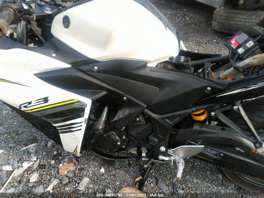 2017 YAMAHA YZFR3 A MH3RH15Y9HK003632