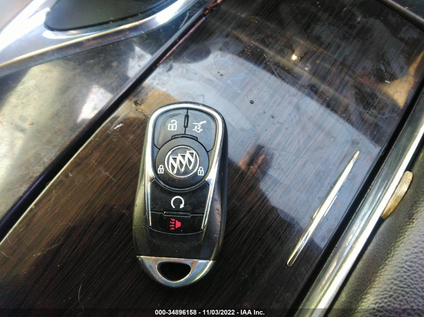 VIN 5GAERBKW2JJ217426 2018 BUICK ENCLAVE ESSENCE