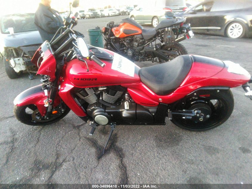 2021 SUZUKI VZR1800 JS1VY53A0M7100008