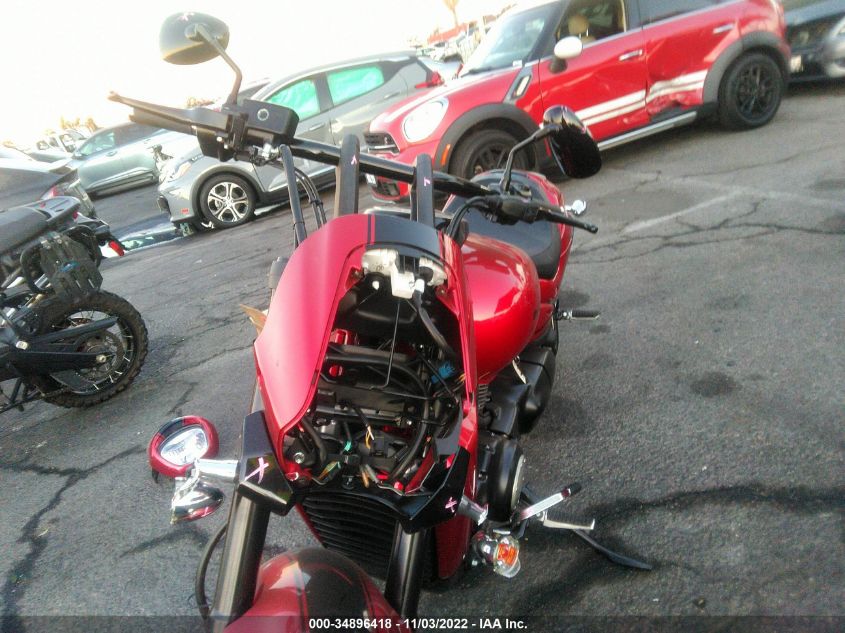 2021 SUZUKI VZR1800 JS1VY53A0M7100008