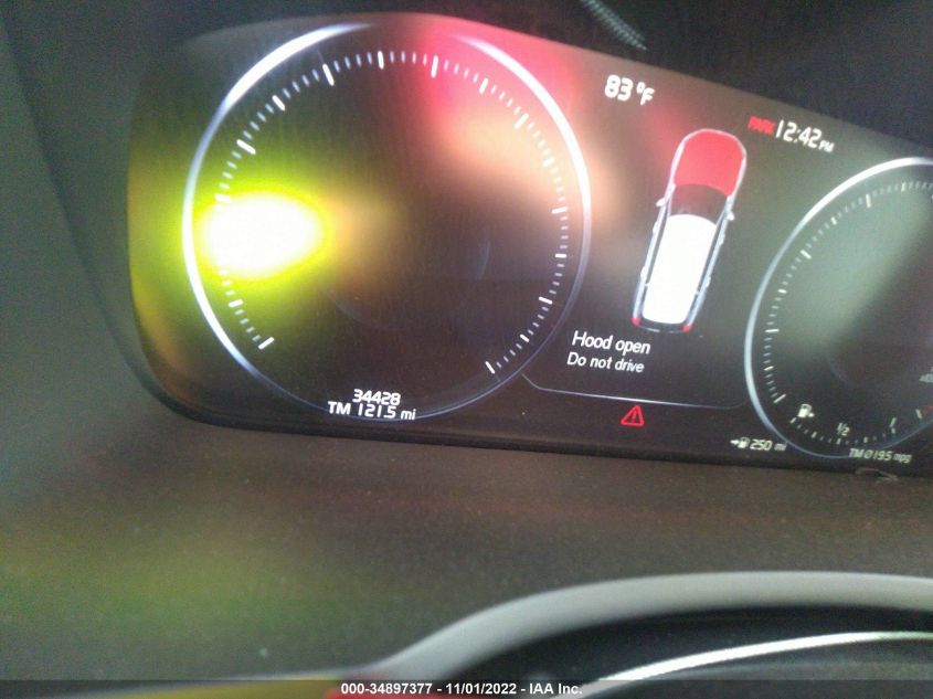2018 VOLVO XC90 MOMENTUM - YV4102CKXJ1348037