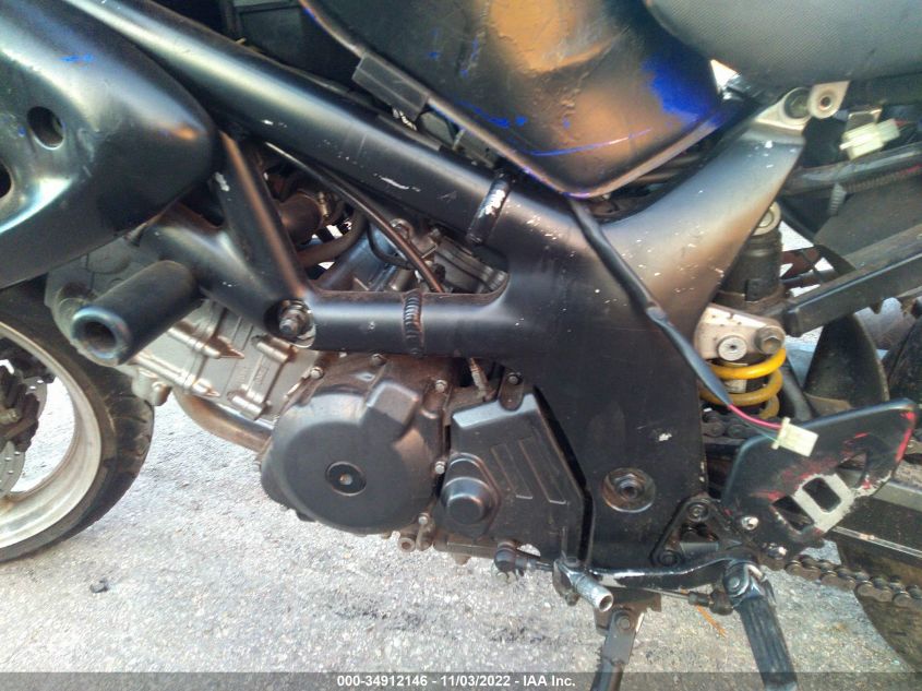 2002 SUZUKI SV650 S - JS1VP52A322105301