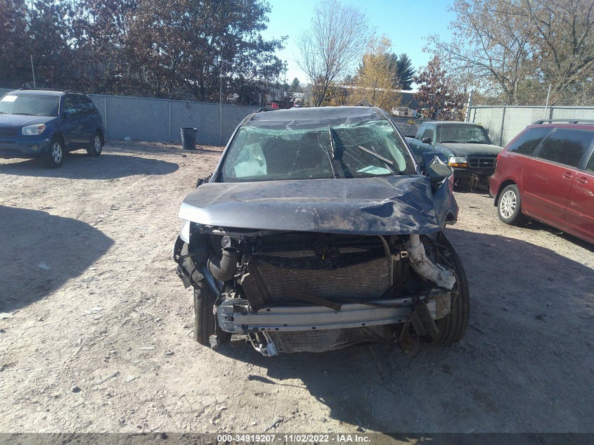 VIN 1GNEVGKW5MJ195358 2021 CHEVROLET TRAVERSE LT CLOTH