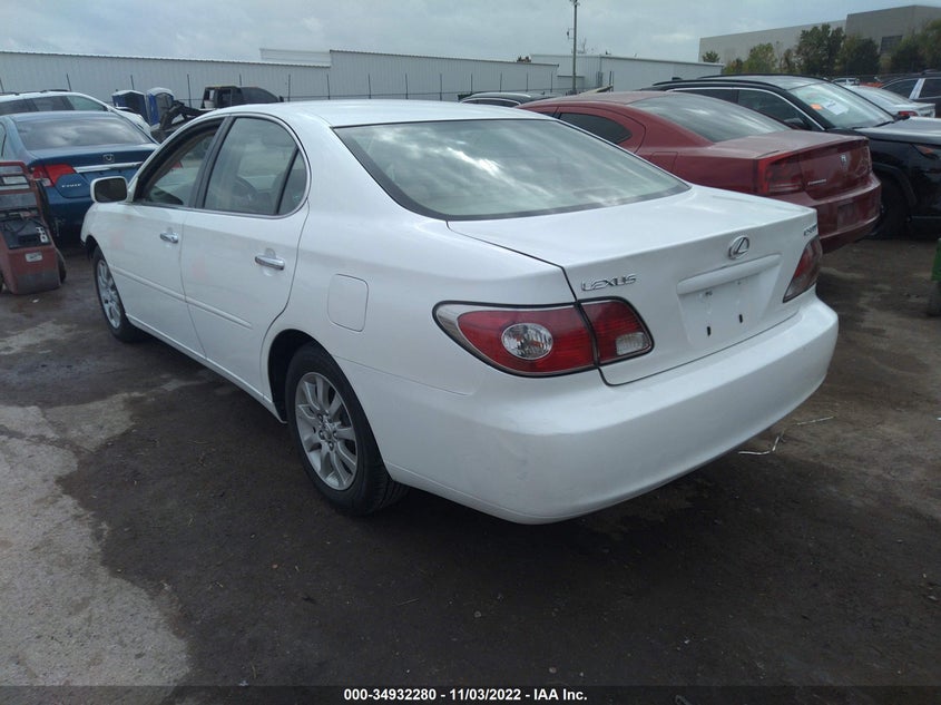 LEXUS ES 300 2002 VIN JTHBF30G220061440
