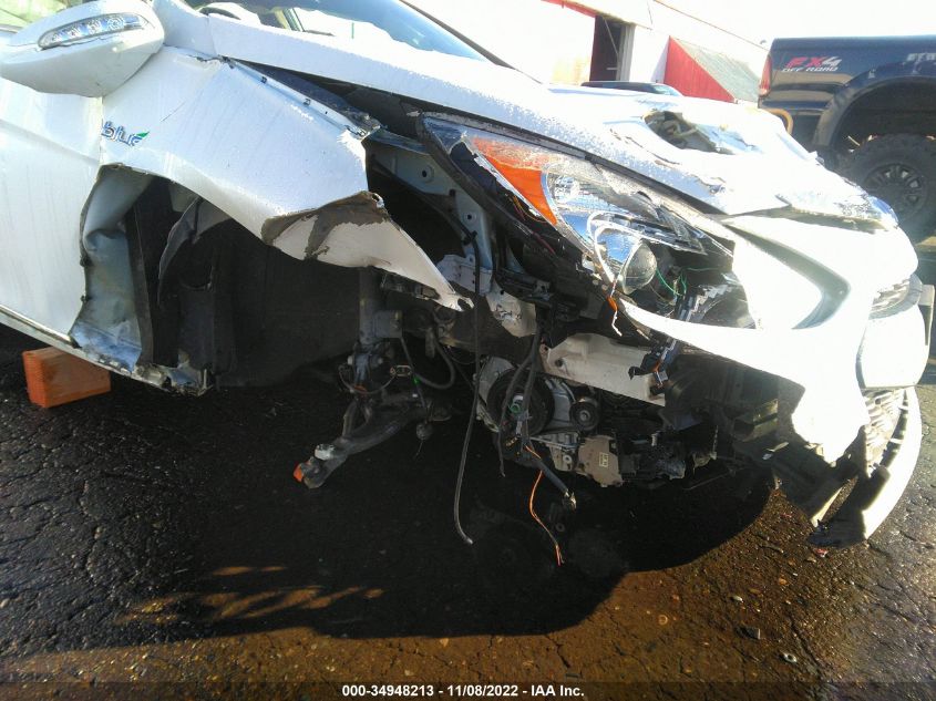 2015 HYUNDAI SONATA HYBRID LIMITED - KMHEC4A47FA118888