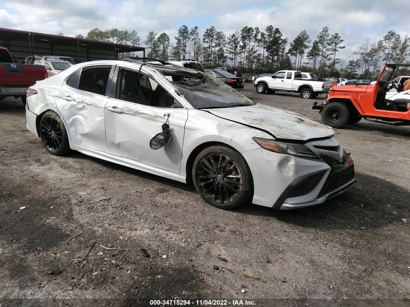 2022 TOYOTA CAMRY 
