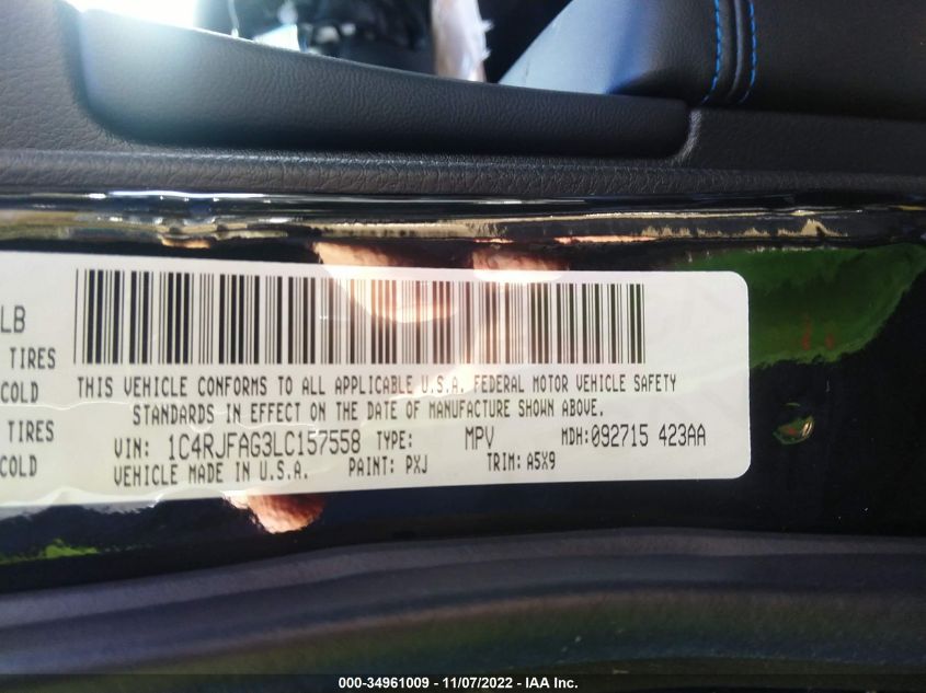 VIN 1C4RJFAG3LC157558 2020 JEEP GRAND CHEROKEE UPLAND