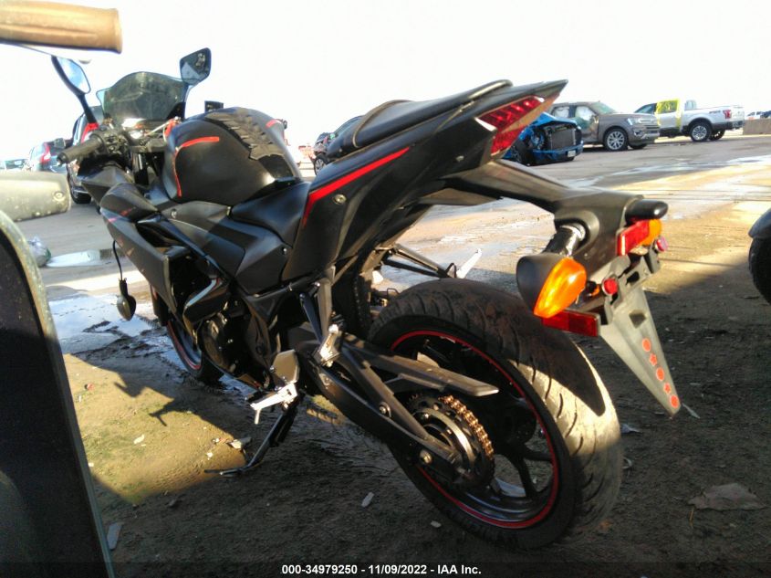 2017 YAMAHA YZFR3 A MH3RH15Y4HK001299