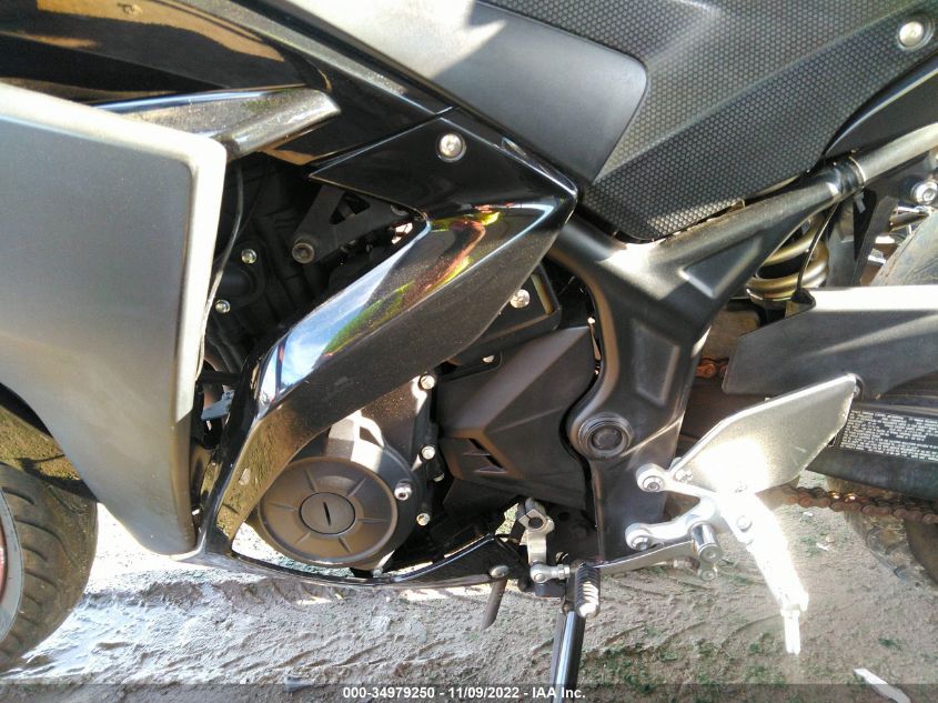 2017 YAMAHA YZFR3 A MH3RH15Y4HK001299