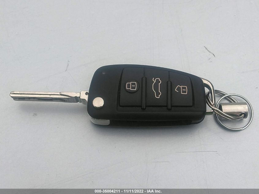 2013 AUDI A3 PREMIUM PLUS WAUMFAFM9DA019952