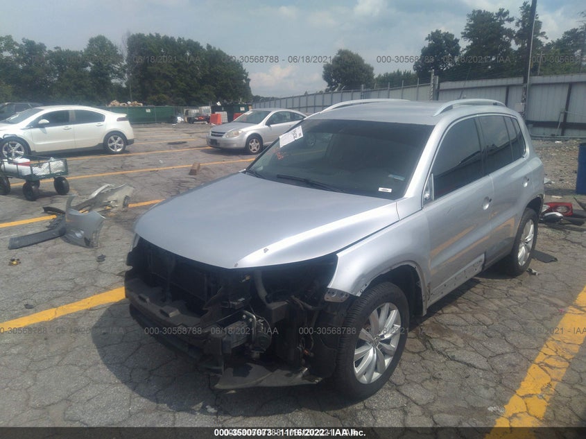 2011 VOLKSWAGEN TIGUAN VIN: WVGAV7AX7BW505183