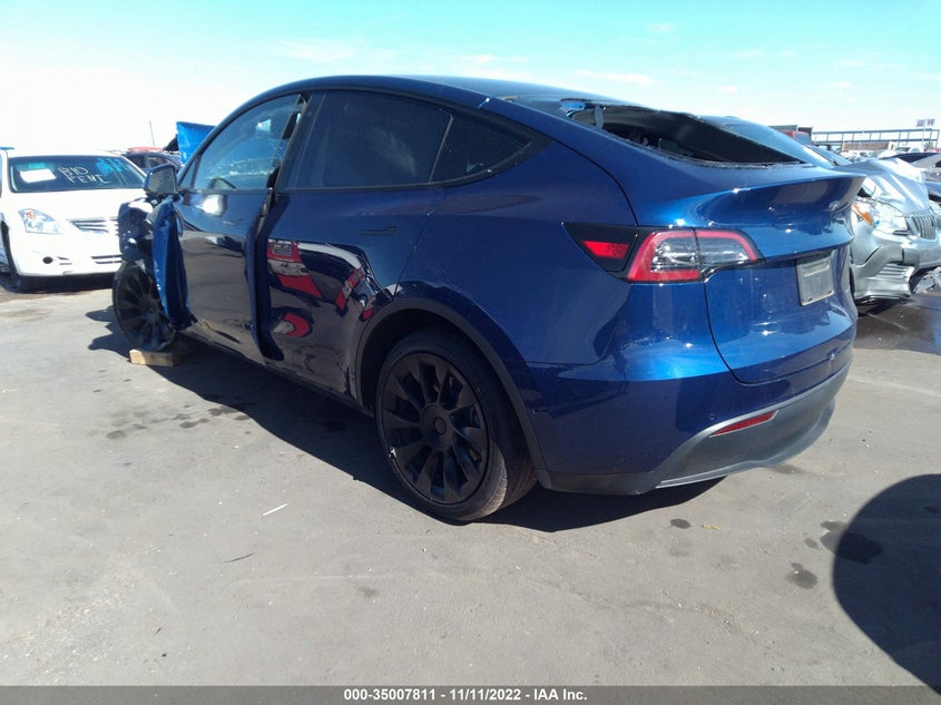 VIN 5YJYGDEE2MF240720 2021 TESLA MODEL Y LONG RANGE