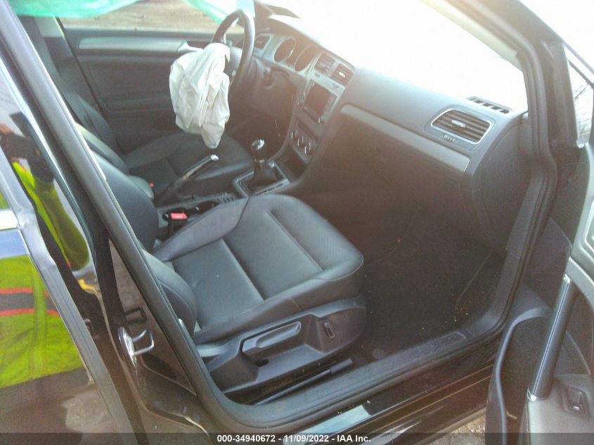2015 VOLKSWAGEN GOLF SPORTWAGEN TDI SE - 3VWFA7AU1FM517747