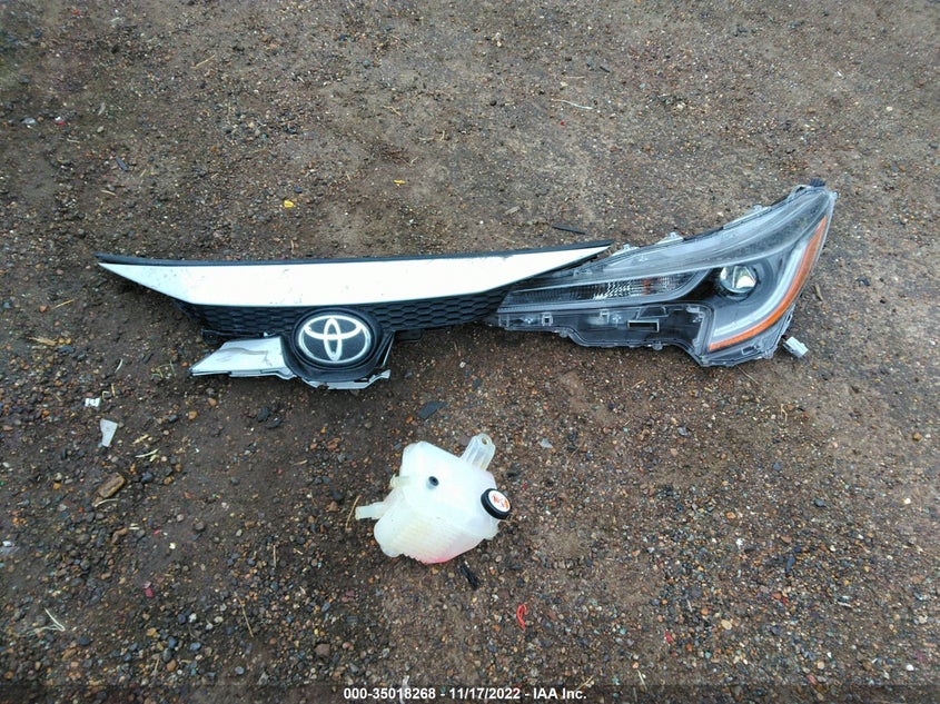VIN 5YFEPMAEXNP346685 2022 TOYOTA COROLLA LE