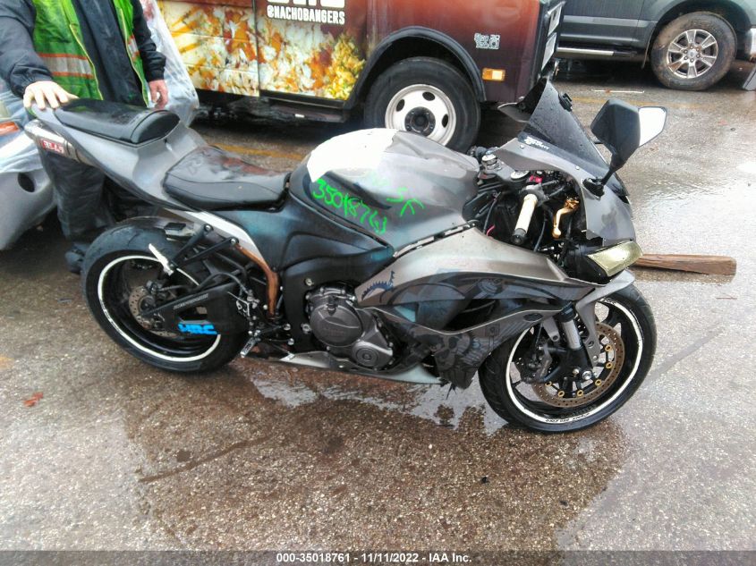 2007 HONDA CBR600 RR - JH2PC400X7M001468