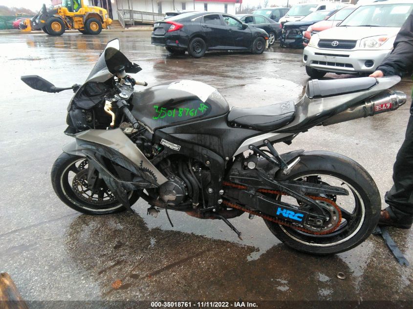2007 HONDA CBR600 RR - JH2PC400X7M001468