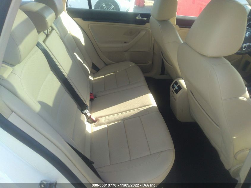 2013 VOLKSWAGEN JETTA SPORTWAGEN TDI W/SUNROOF & NAV 3VWPL7AJ2DM653922