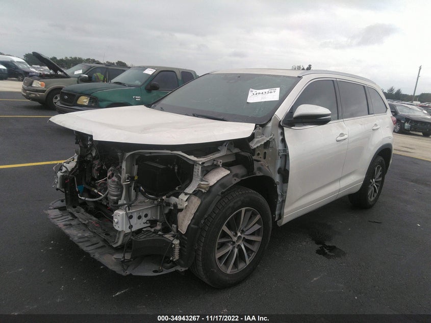 VIN 5TDKZRFHXJS549249 2018 TOYOTA HIGHLANDER SE/XLE