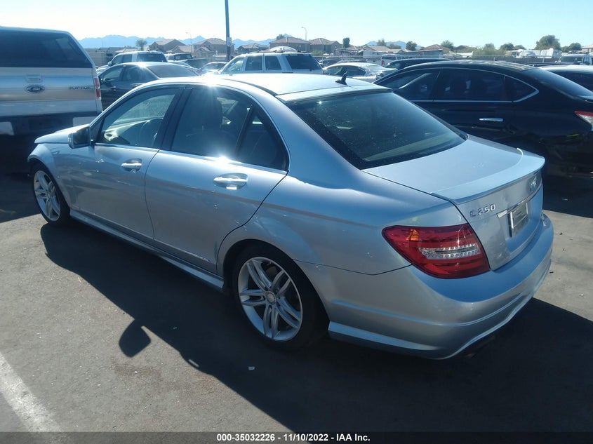 2013 MERCEDES-BENZ C 250 VIN: WDDGF4HB8DF973565
