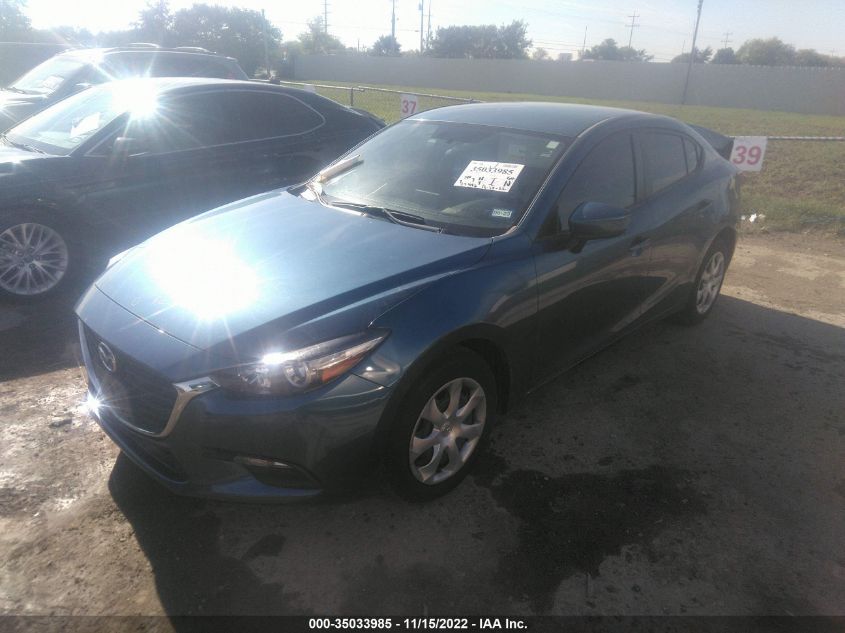 2017 MAZDA MAZDA3 4-DOOR SPORT 3MZBN1U79HM124748