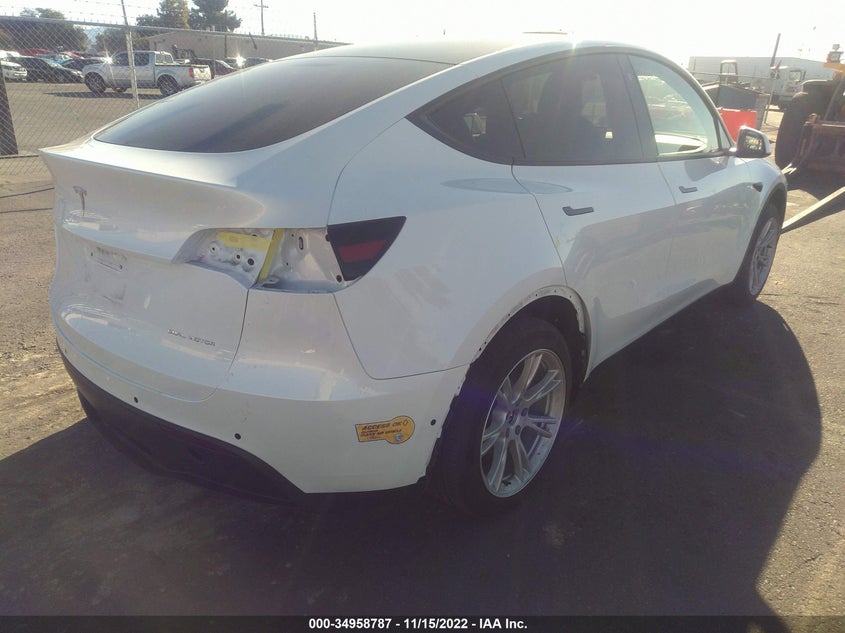 VIN 7SAYGDEE3NF407865 2022 TESLA MODEL Y LONG RANGE