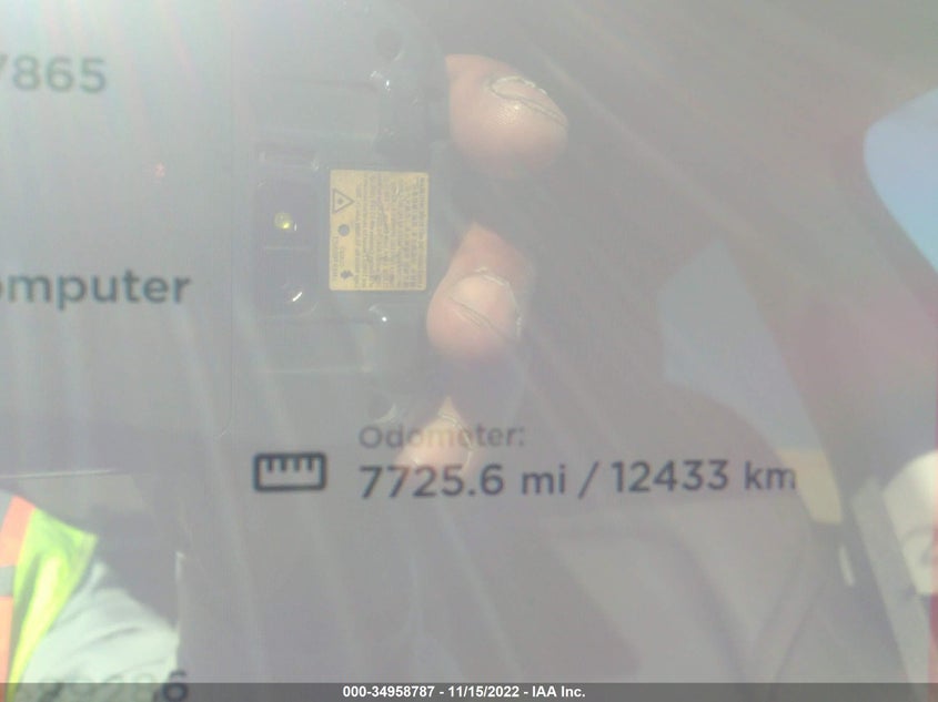 VIN 7SAYGDEE3NF407865 2022 TESLA MODEL Y LONG RANGE