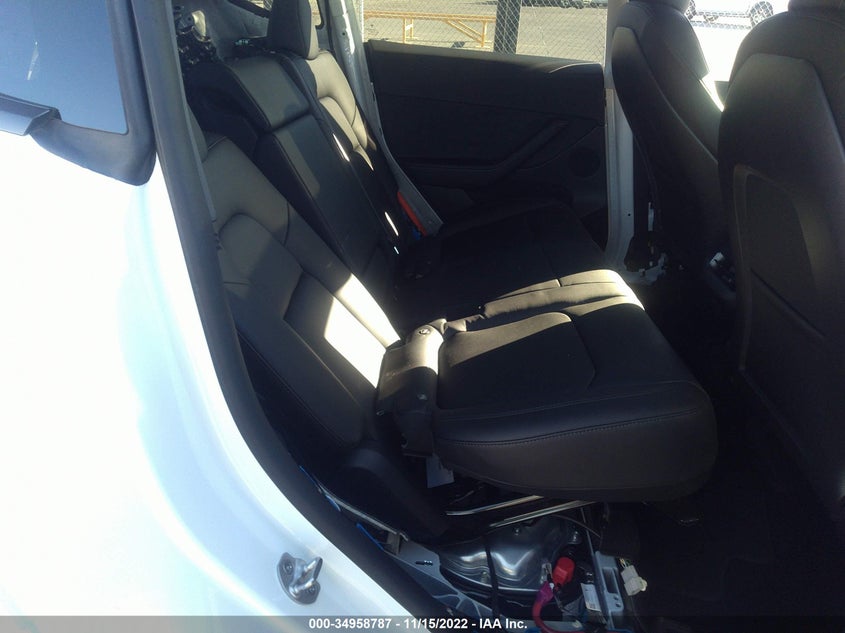 VIN 7SAYGDEE3NF407865 2022 TESLA MODEL Y LONG RANGE