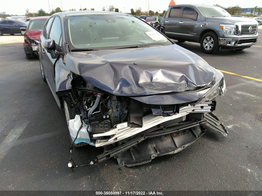 VIN 5YFVPMAEXNP320989 2022 TOYOTA COROLLA LE