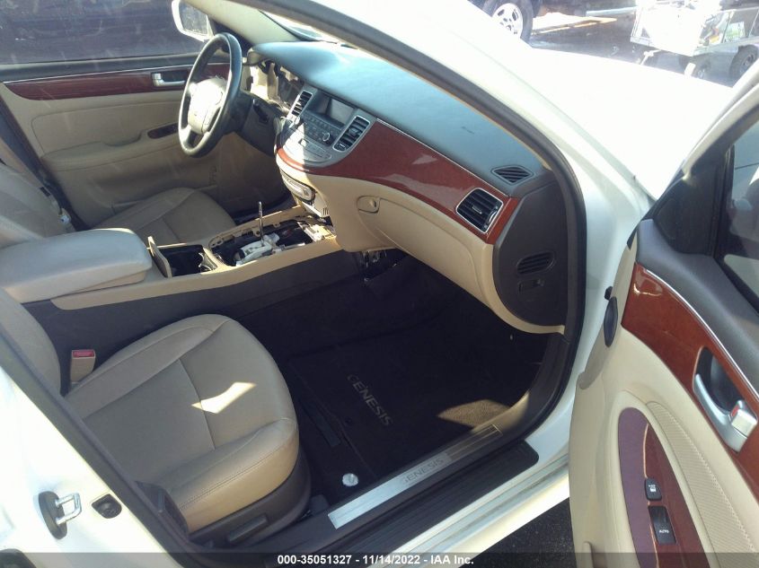 2013 HYUNDAI GENESIS 3.8L KMHGC4DD0DU228519