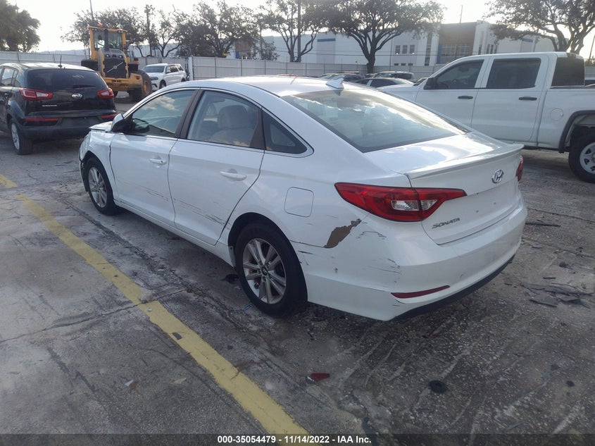 VIN 5NPE24AF5HH526598 2017 HYUNDAI SONATA SE