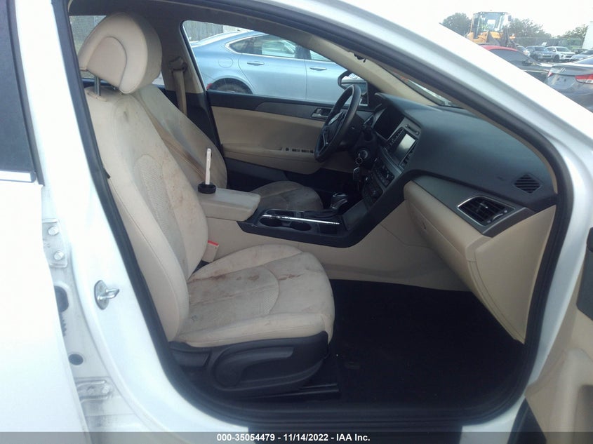 VIN 5NPE24AF5HH526598 2017 HYUNDAI SONATA SE