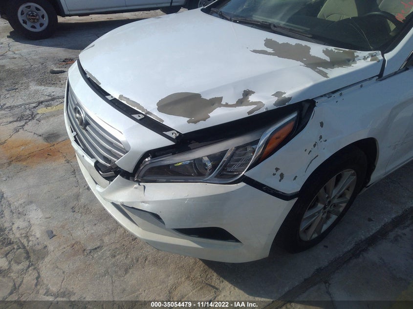 VIN 5NPE24AF5HH526598 2017 HYUNDAI SONATA SE