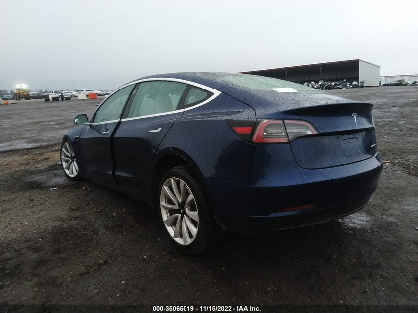 VIN 5YJ3E1EB7JF101005 2018 TESLA MODEL 3 LONG RANGE