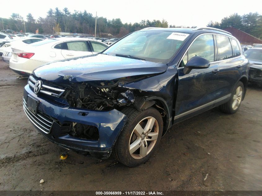 2014 VOLKSWAGEN TOUAREG LUX WVGEP9BP2ED000819