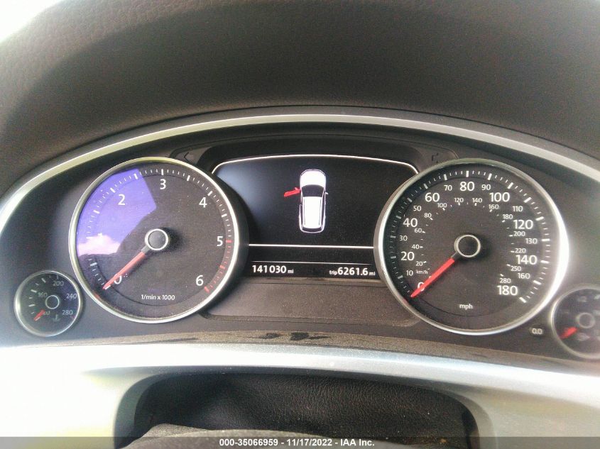 2014 VOLKSWAGEN TOUAREG LUX WVGEP9BP2ED000819