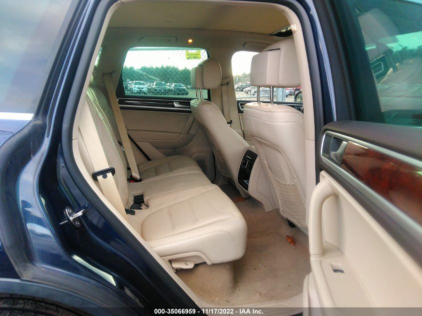 2014 VOLKSWAGEN TOUAREG LUX WVGEP9BP2ED000819