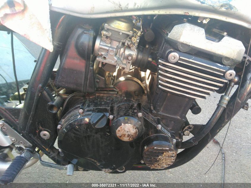 2000 KAWASAKI ZR1100 C - JKAZRBC16YA035199