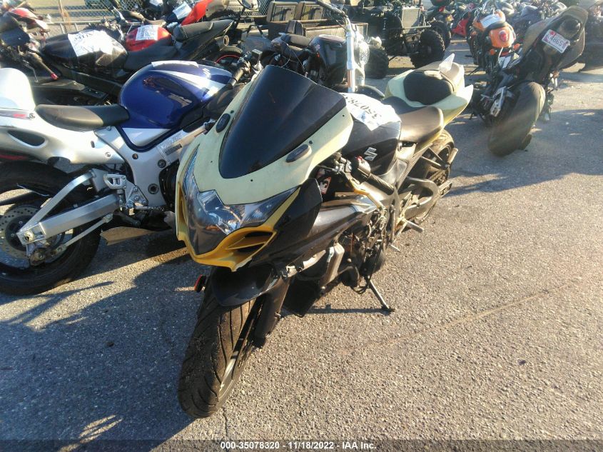 2014 SUZUKI GSX-R1000 JS1GT78A8E2100929