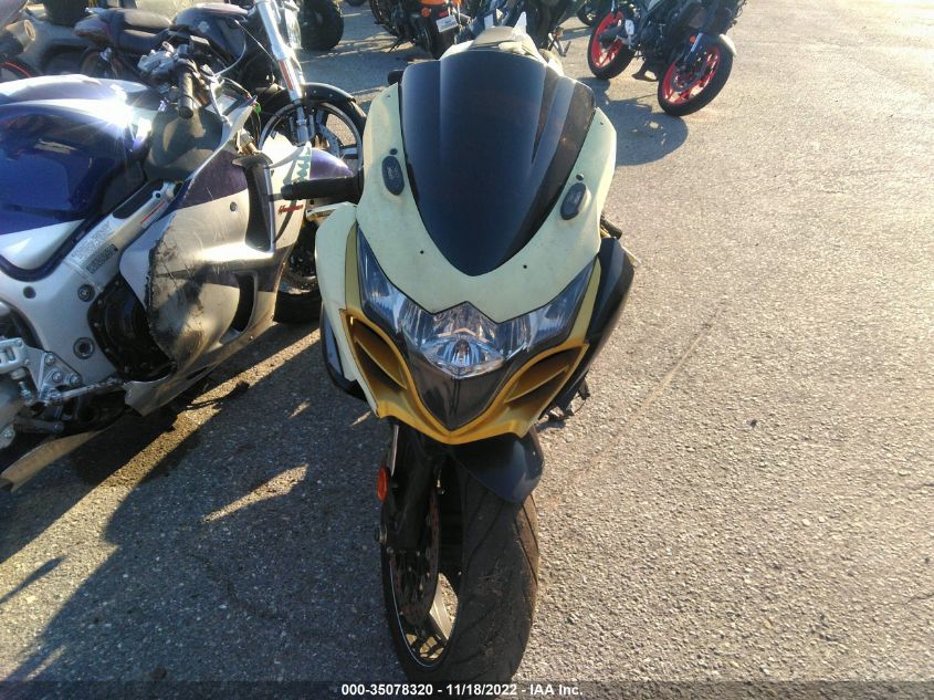 2014 SUZUKI GSX-R1000 JS1GT78A8E2100929