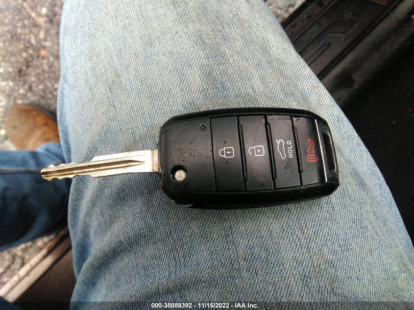 VIN 3KPFL4A76HE022995 2017 KIA FORTE LX