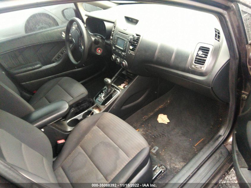 VIN 3KPFL4A76HE022995 2017 KIA FORTE LX