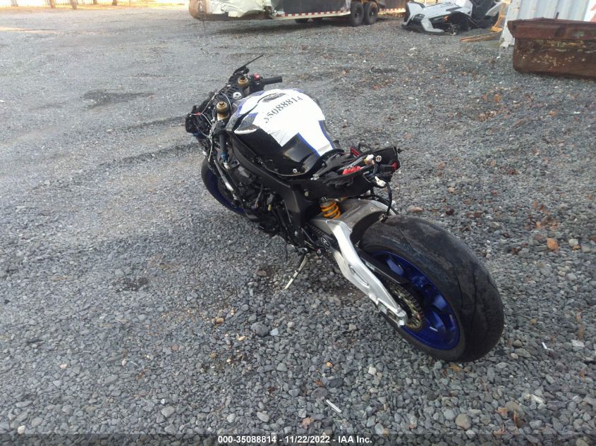 2020 YAMAHA YZFR1M JYARN67E9LA000361