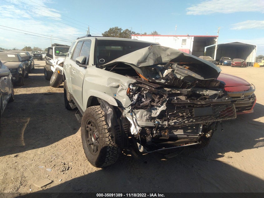 Image 1 of 2022 TOYOTA 4RUNNER  salvage vehicle - Lot #35091389 at IAAI